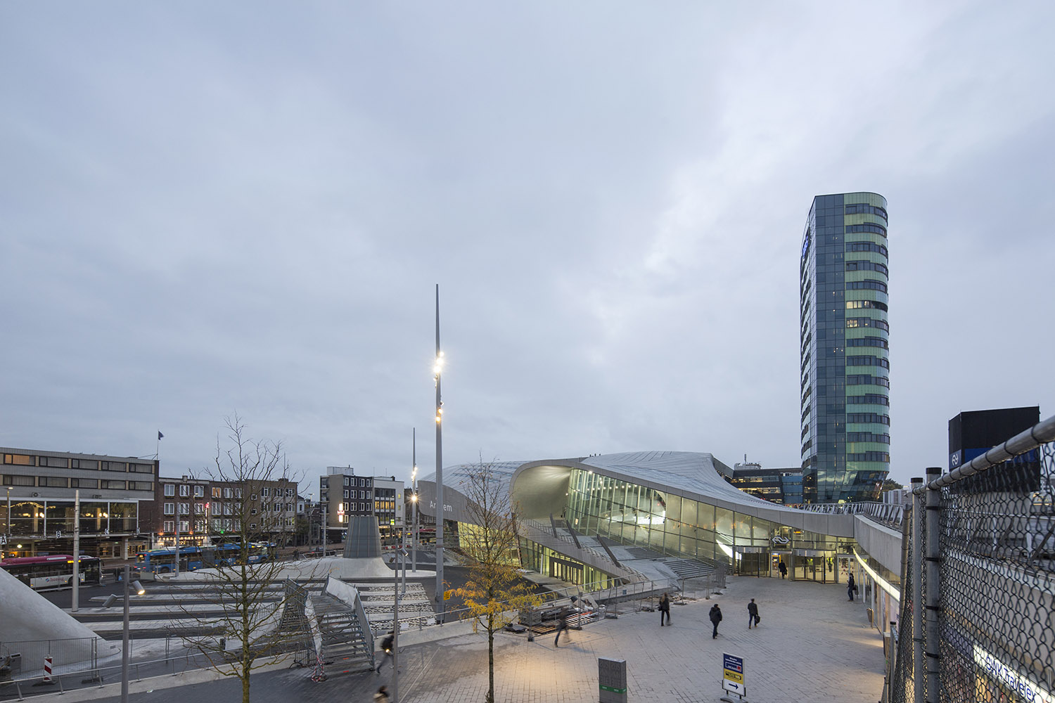 Transfer Terminal At Arnhem Central Station By Unstudio