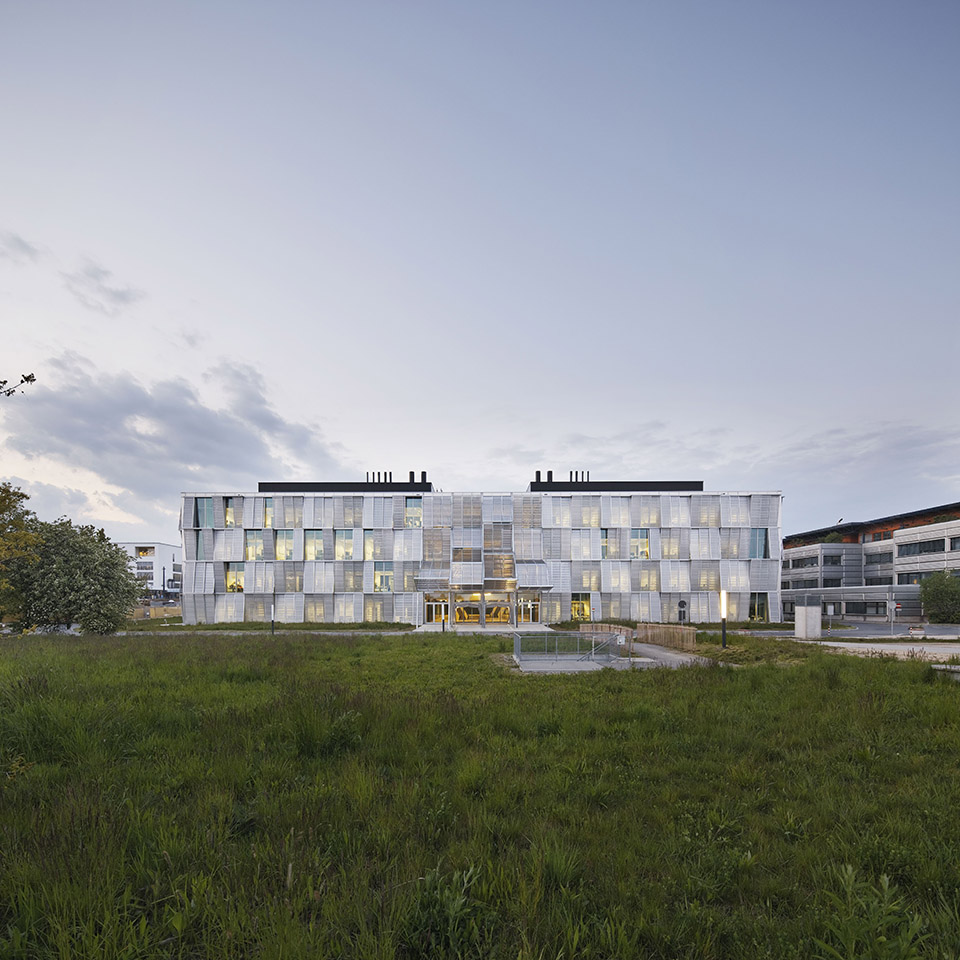 洛桑理工大学研究楼,瑞士 / dominique perrault architecture