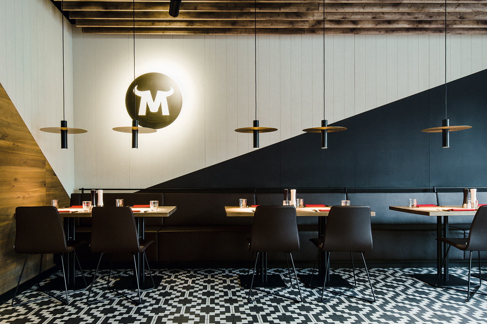 Maredos flagship restaurant in Berlin Ippolito Fleitz Group 谷德设计网