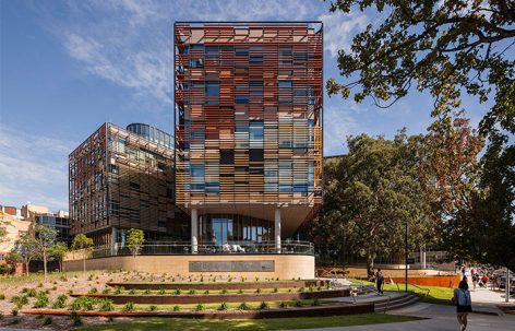 公园里的建筑 - 悉尼大学商学院 / Woods Bagot