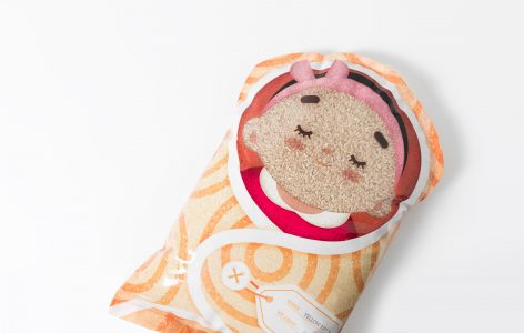 gimme a hug package design for rice series by rong design