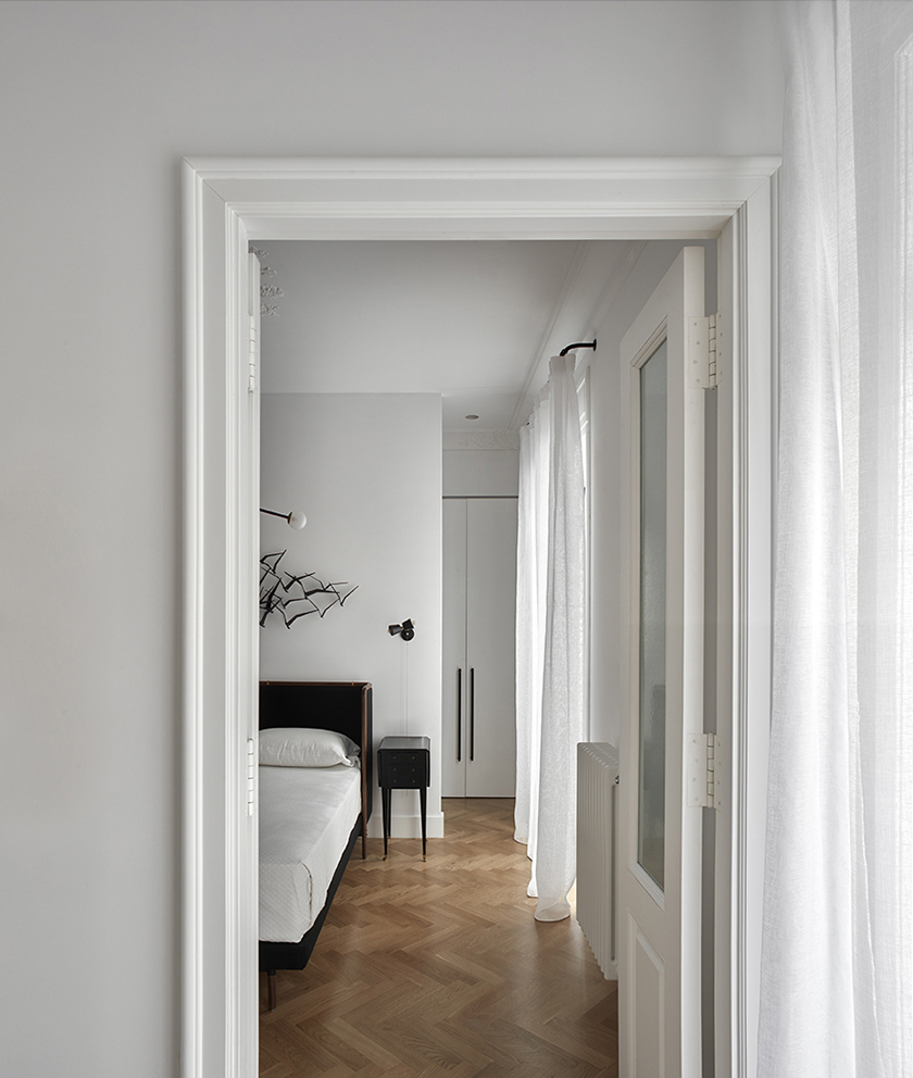 Remodeling And Interior Design Project In The Eixample Valencia By Dg