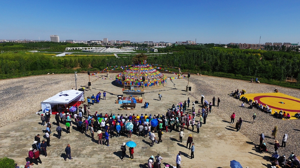 鄂托克前旗敖勒召其镇圣火公园,内蒙古 / 北京城市景观研究院