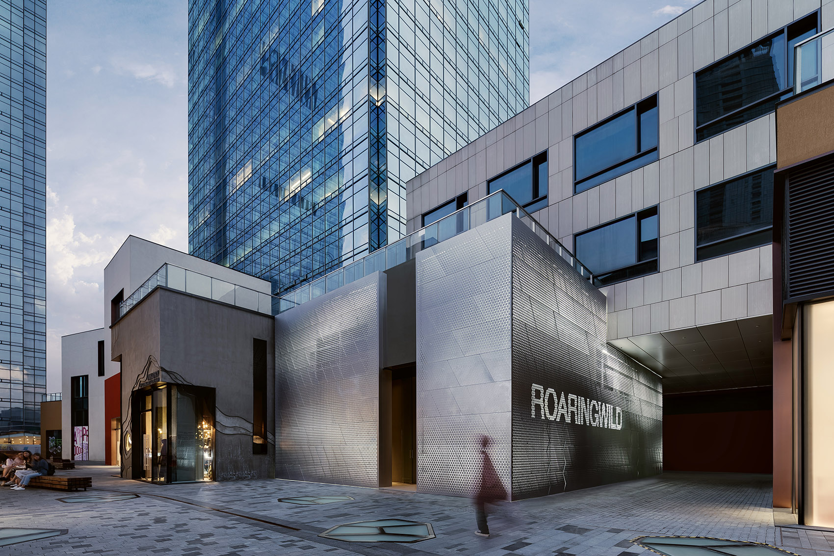 roaringwild深业上城店,深圳 / 东仓建设