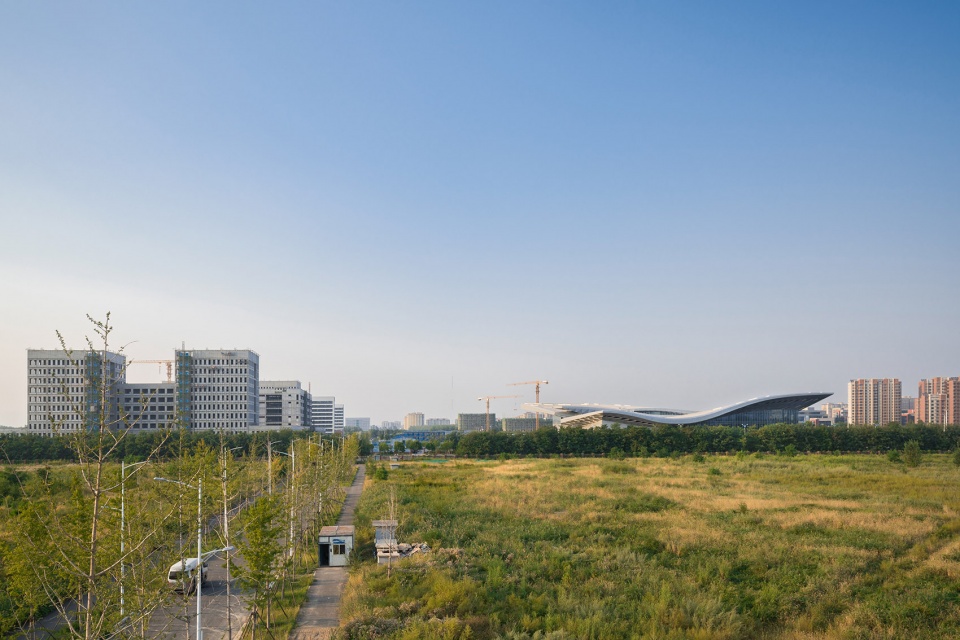 北京理工大学良乡校区文化体育中心,北京 / 时境建筑