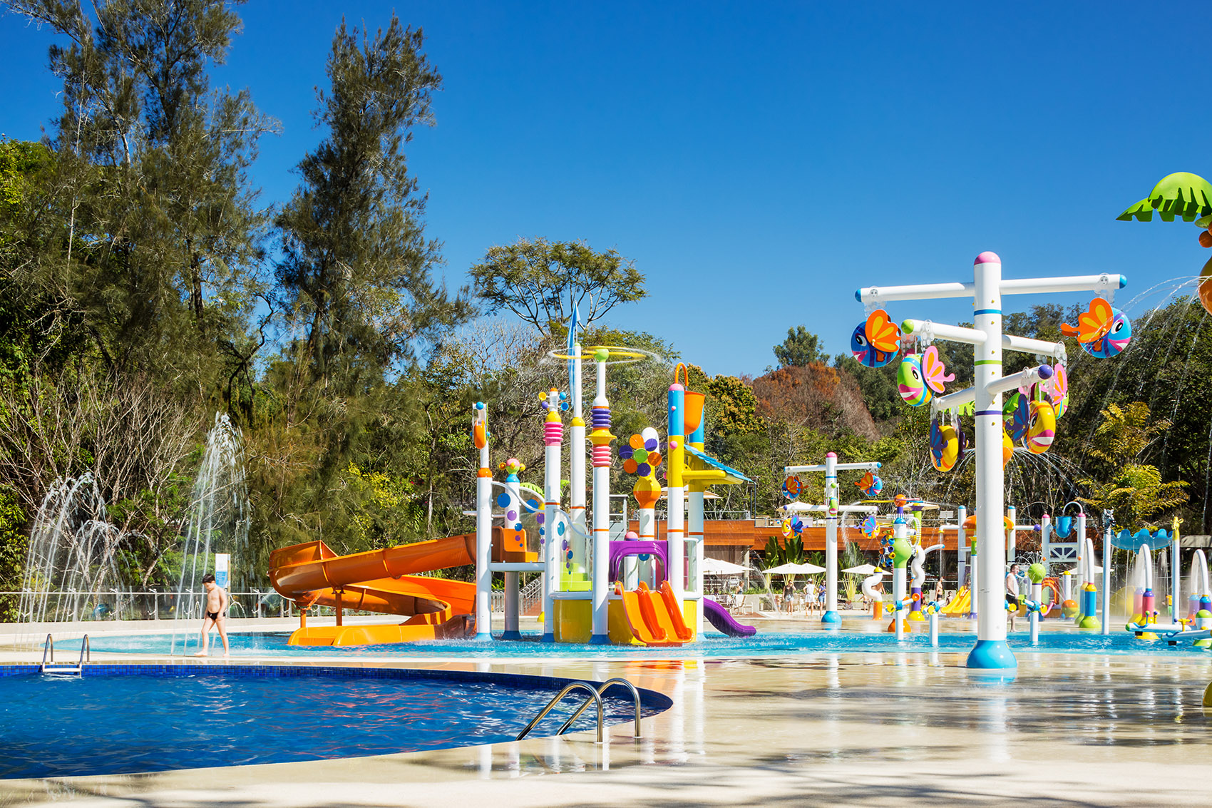 New Leisure Area at the Grande Hotel Senac São Pedro by Levisky