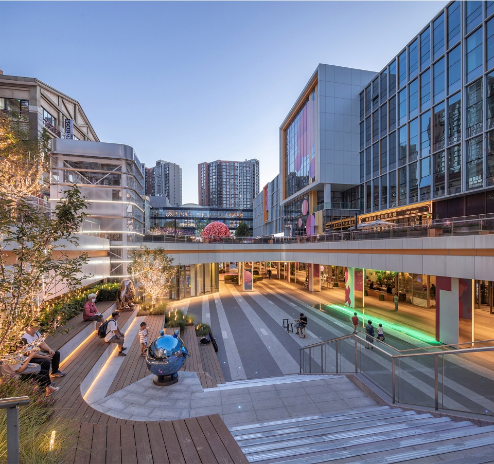 望京万科时代中心 望京街改造,北京 / uv architecture