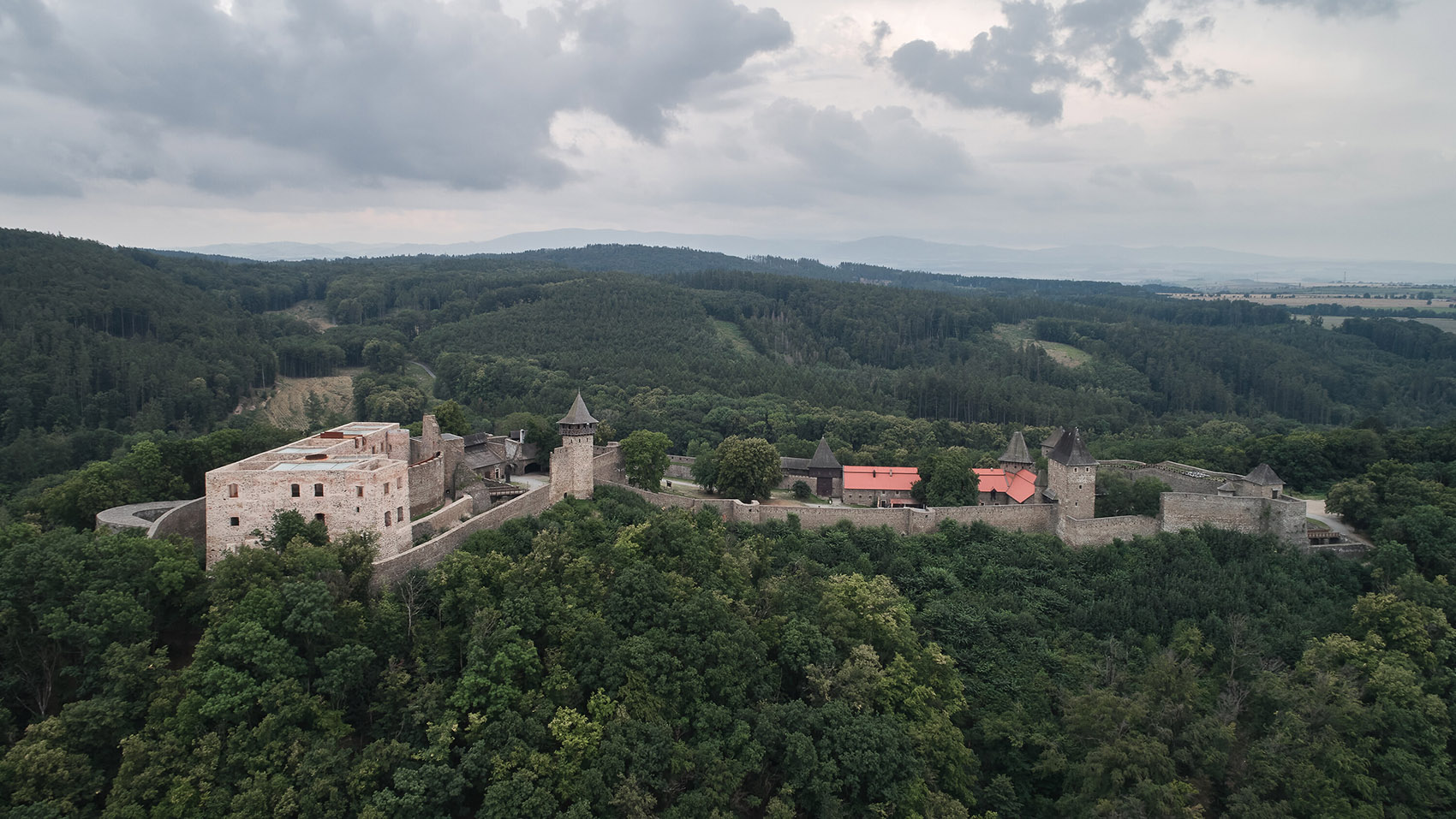 Helfštýn Castle Palace Reconstruction by atelier r 谷德设计网