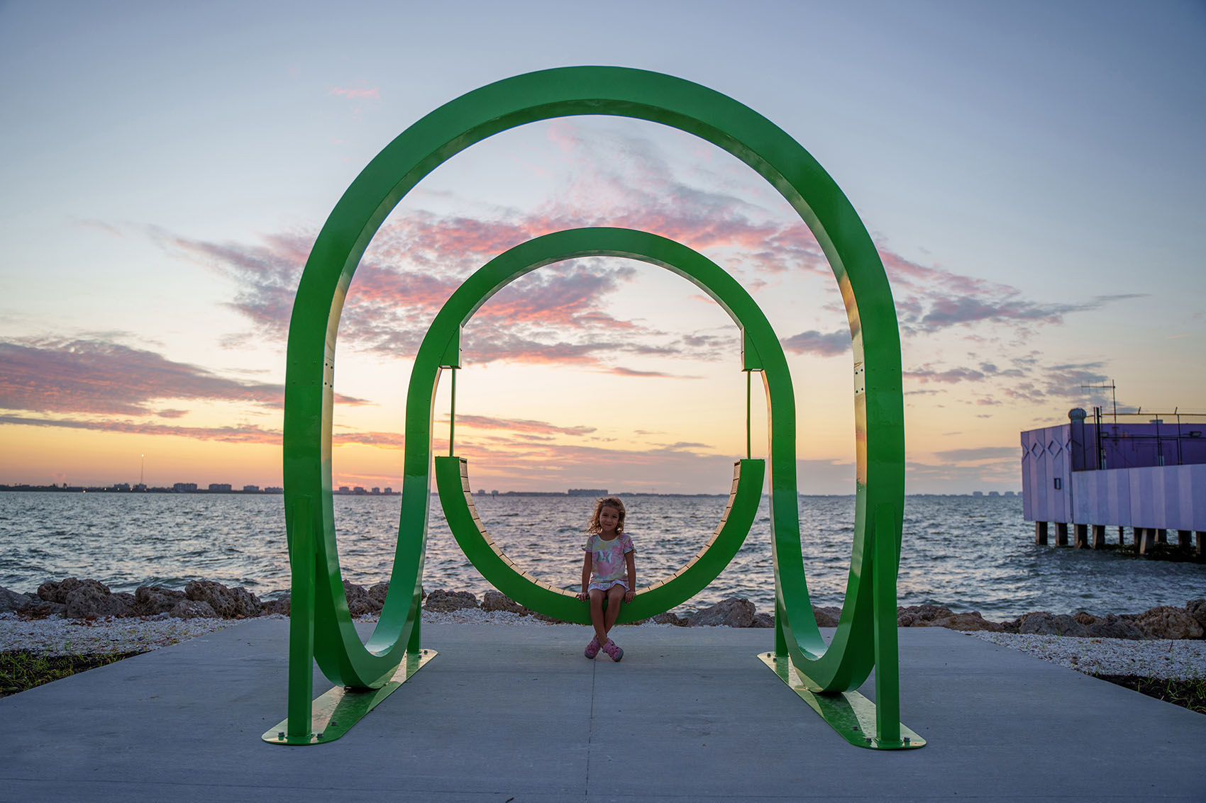 Playable Art Installations in a Waterfront Park by The Urban Conga 谷德设计网