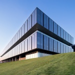 Beici Center-A Headquarters Suspended Above the Park by NIT Architects+ Design of Century Architecture Co.,Ltd.