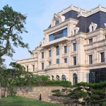 Qingdao Tides Rise Hotel by Leeko Architects