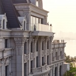 Qingdao Tides Rise Hotel by Leeko Architects