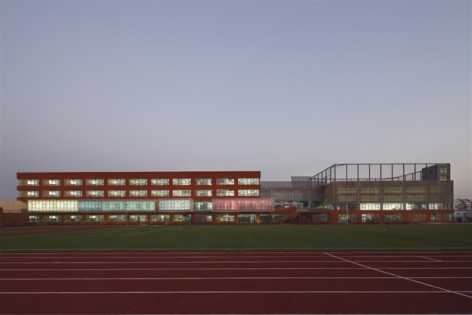 天津华旭小学 / 直向建筑事务所