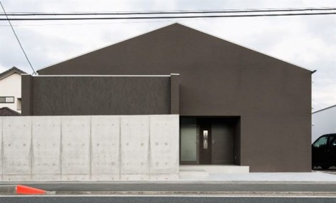 切妻之家，日本 / FORM/Kouichi Kimura Architects