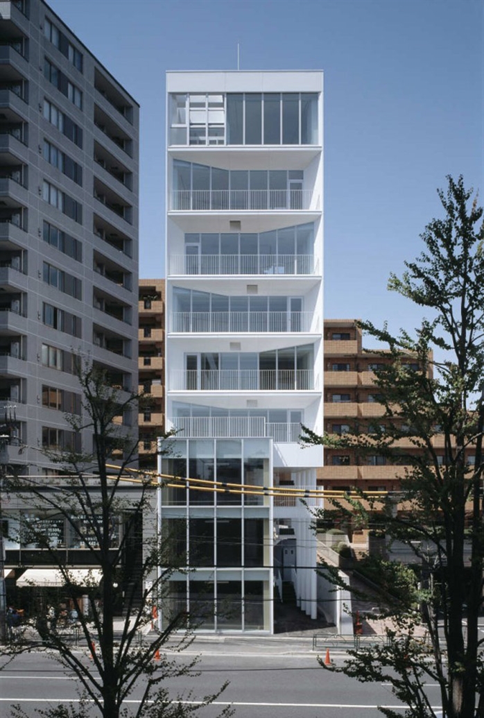 惠比寿白色塔楼日本yhaarchitects