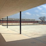 西班牙坡地上的小学 / Fernandez Sole R Monrabal Arquitectos