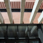 西班牙坡地上的小学 / Fernandez Sole R Monrabal Arquitectos