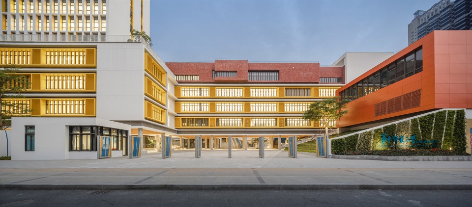 Longyuan School ZHOBO Design AAO