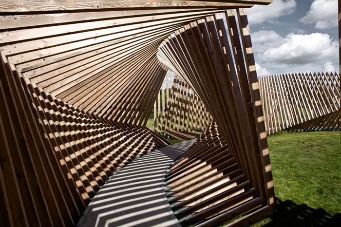 艺术装置 –环形通道,丹麦 /thilo frank