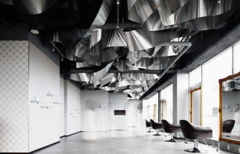 ARKHE美容美发店，日本 / Moriyuki Ochiai Architects