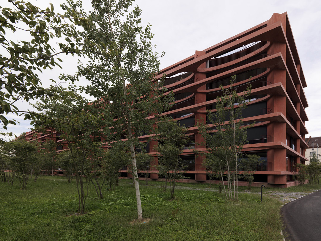 Residential building Zug Schleife / Valerio Olgiati 谷德设计网