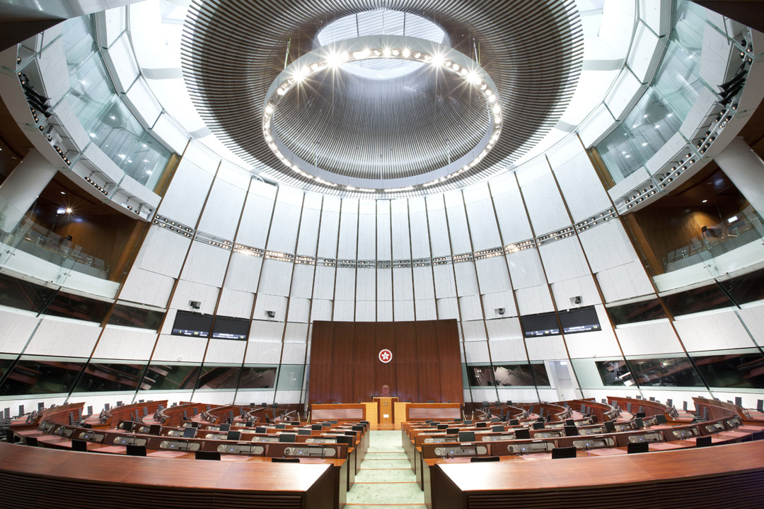 香港特別行政區政府總部嚴迅奇建築事務所有限公司