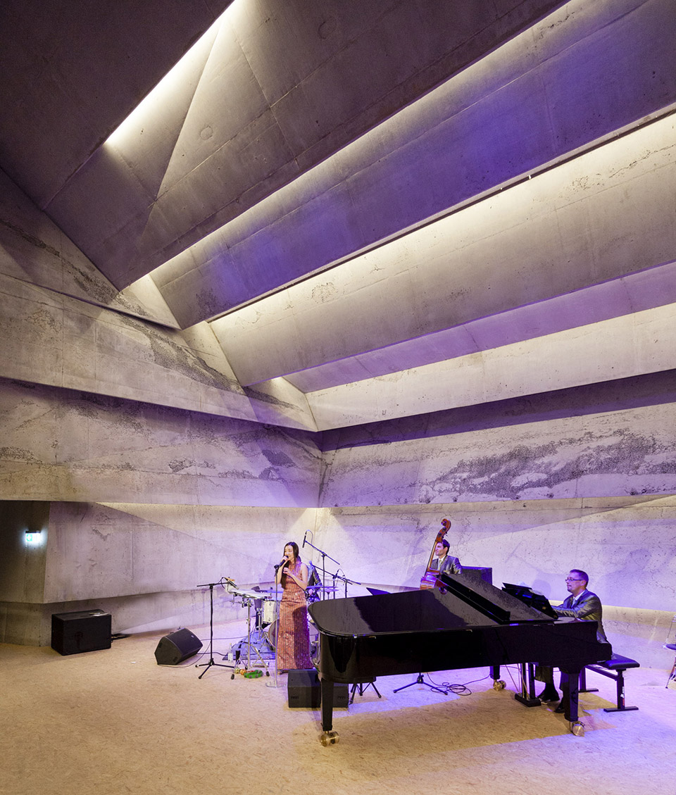 concert hall, blaibach / peter haimerl