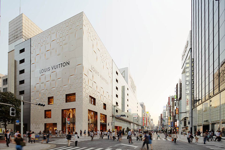 An art deco design inspired façade: Louis Vuitton Matsuya Ginza