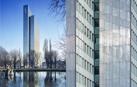 “三片楼（蒂森总部大楼）”翻新工程，德国 / HPP Architects, Düsseldorf Studio