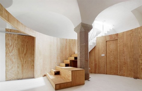 地下室居住空间，西班牙 / RAS Arquitectura