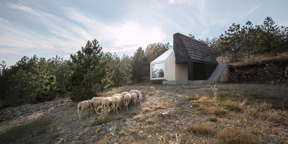 Divcibare Mountain Home by EXE studio 1