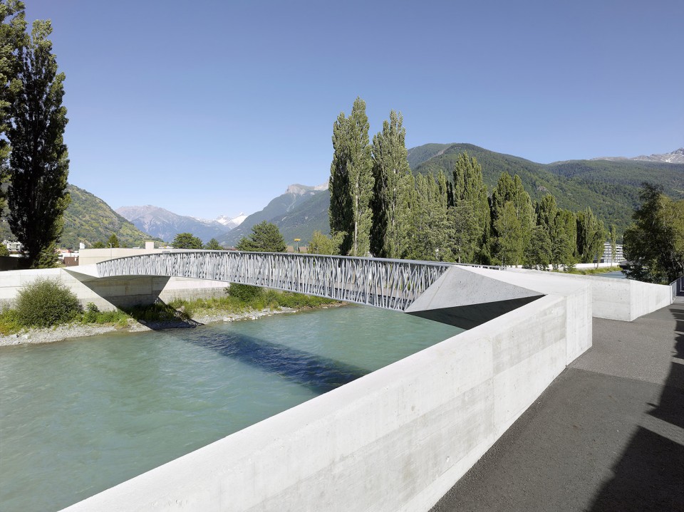 Footbridge over the Vispa (9)