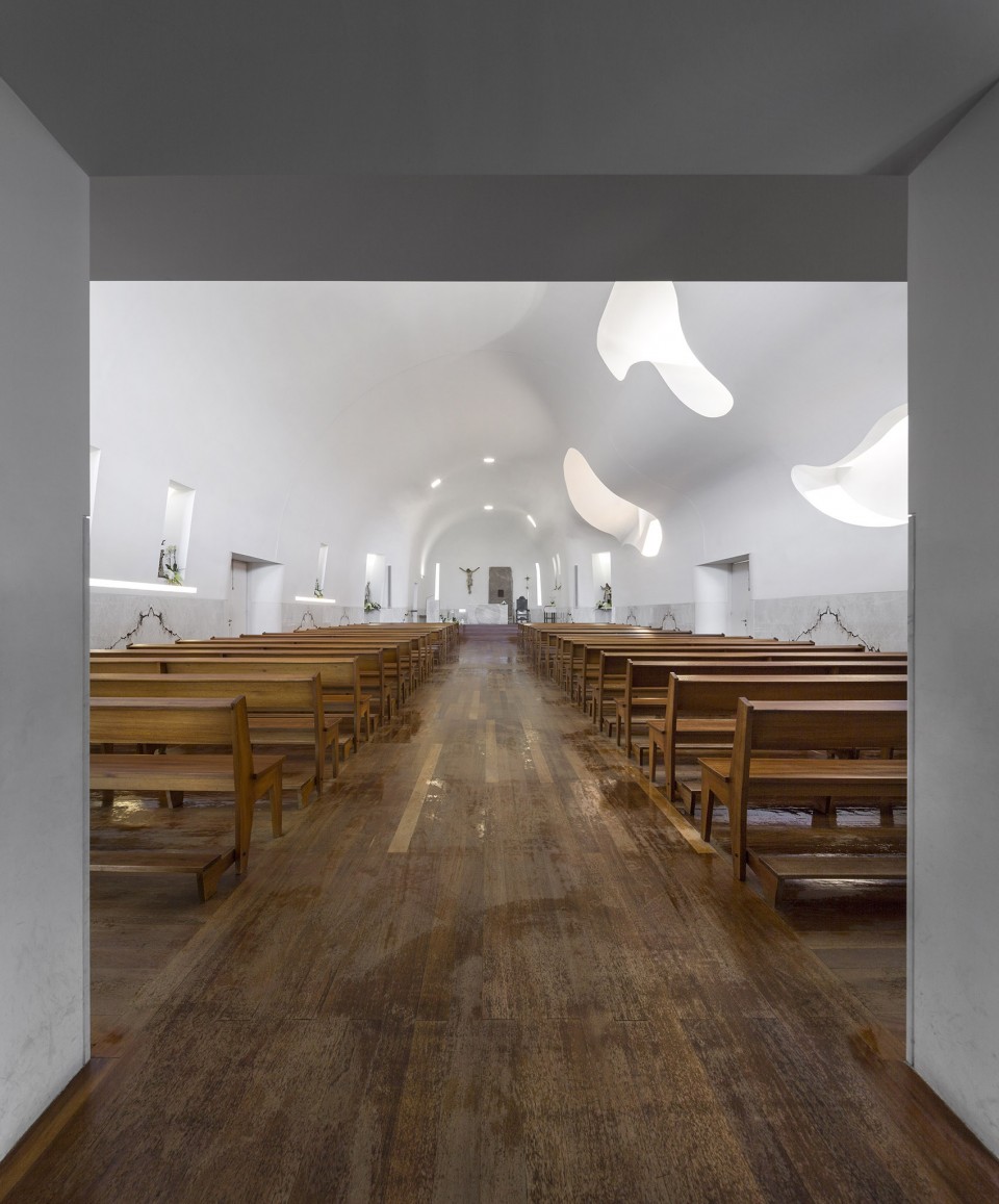 001 Church of S. Jorge de Várzea by FCC ARQUITECTURA1