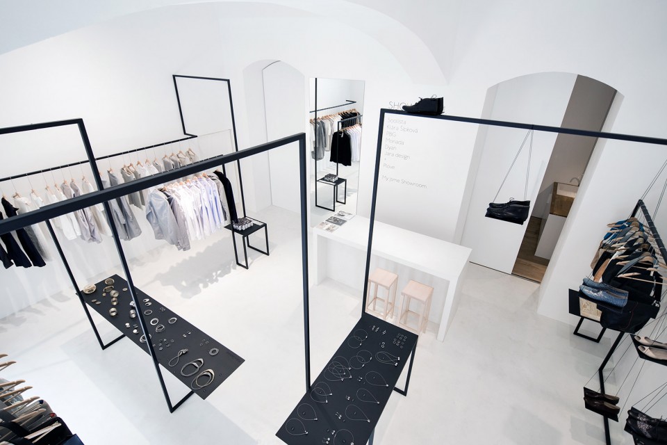 潮店:showroom,布拉格 / zuzana hartlova