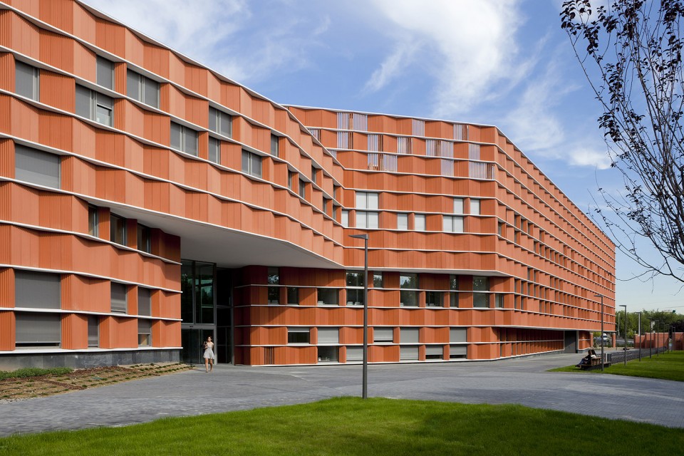 002-Building 18 of Getafe Campus by beldarrain