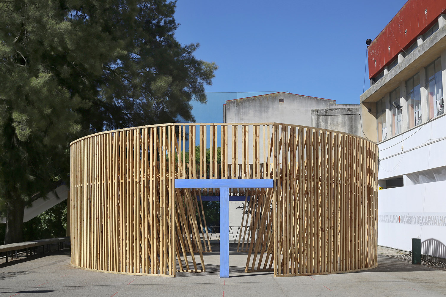 almada歌剧节室外小剧场,葡萄牙 / atelier jqts