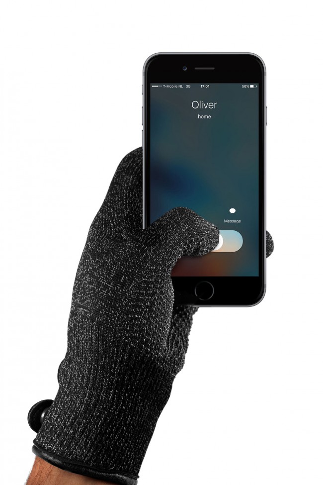 002-Touchscreen Gloves by mujjo