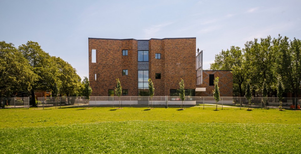 003-Barclay School expansion by NFOE