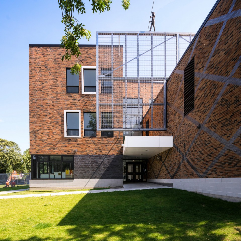004-Barclay School expansion by NFOE