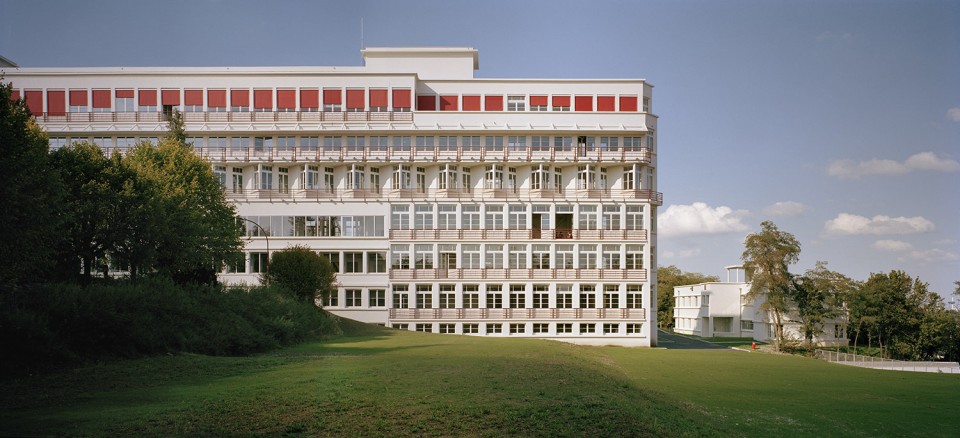 克莱蒙费朗建筑学院教学楼,法国 / du besset – lyon