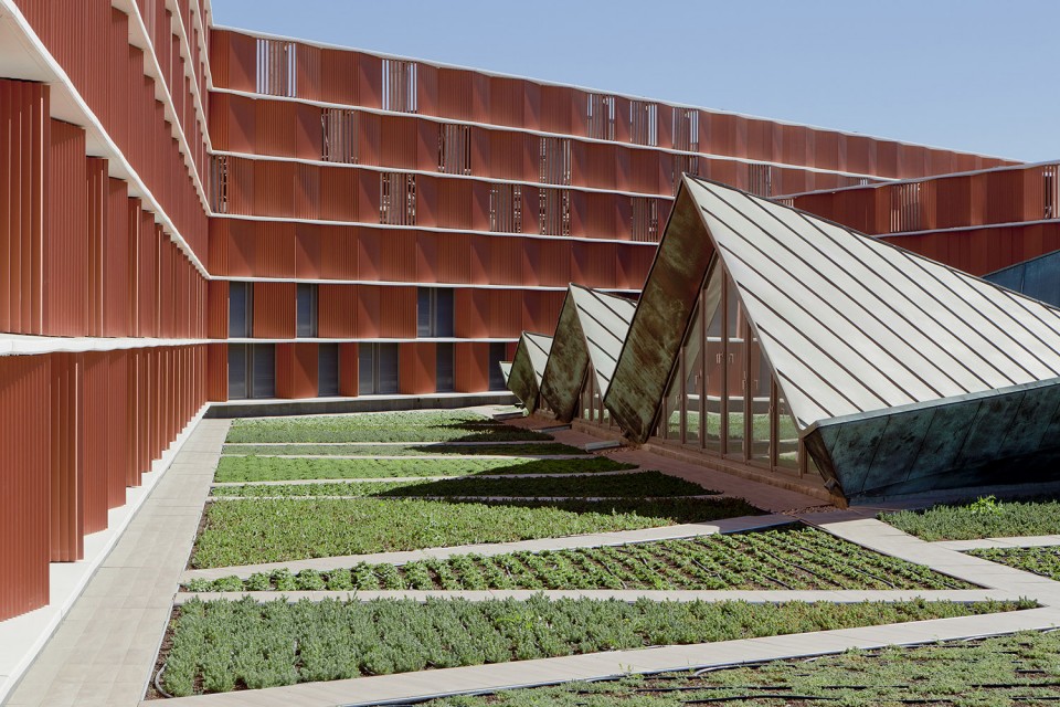 006-Building 18 of Getafe Campus by beldarrain