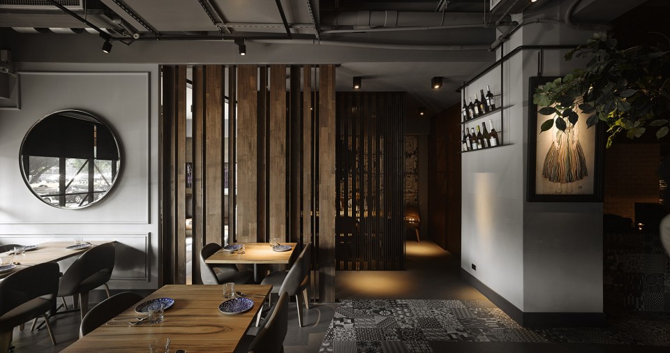 008 Go Eat Tapas DINING BAR - L_063266 Panorama