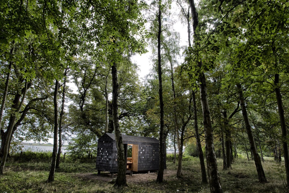 011-Shelters by the Sea by LUMO Architects