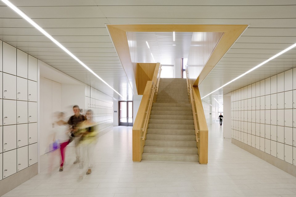 012-Building 18 of Getafe Campus by beldarrain