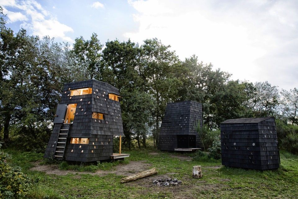 012-Shelters by the Sea by LUMO Architects