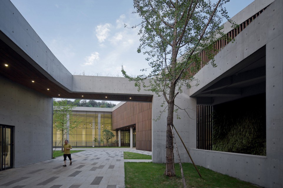 Chongqing Taoyuanju Community Center by Vector Architects