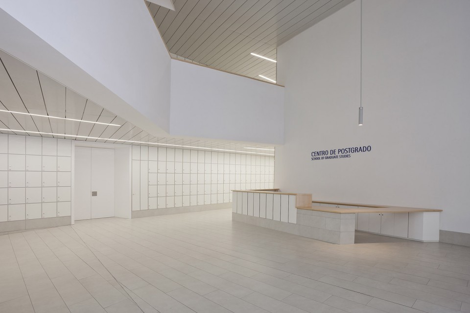 013-Building 18 of Getafe Campus by beldarrain