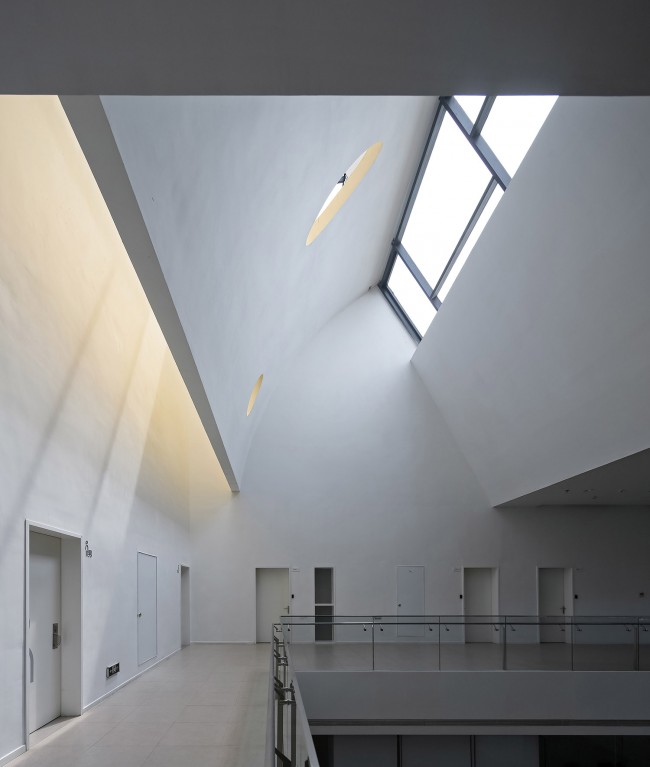 Chongqing Taoyuanju Community Center by Vector Architects