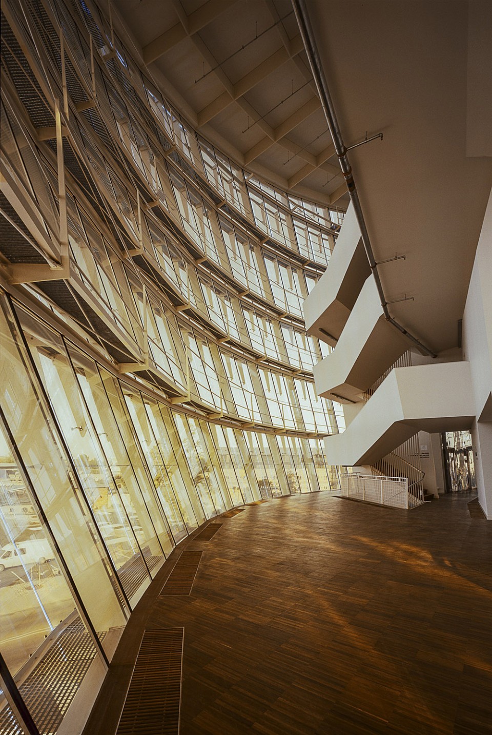 020-“Great Amber” Concert Hall by VOLKER GIENCKE
