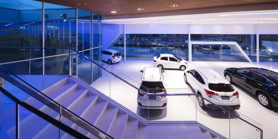 043-HONDA NAKORNCHAISRI showroom by OFFICE AT1